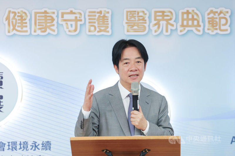 台大醫院16日下午舉行「健康台灣深耕」論壇，總統賴清德（圖）出席致詞時宣布衛生福利部將成立「兒童及家庭署」，作為專責兒童照護的行政機構。中央社記者裴禛攝　114年11月16日