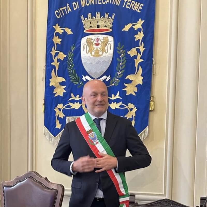 義大利蒙特卡丁尼市長德羅索。（圖取自facebook.com/claudio.delrosso）