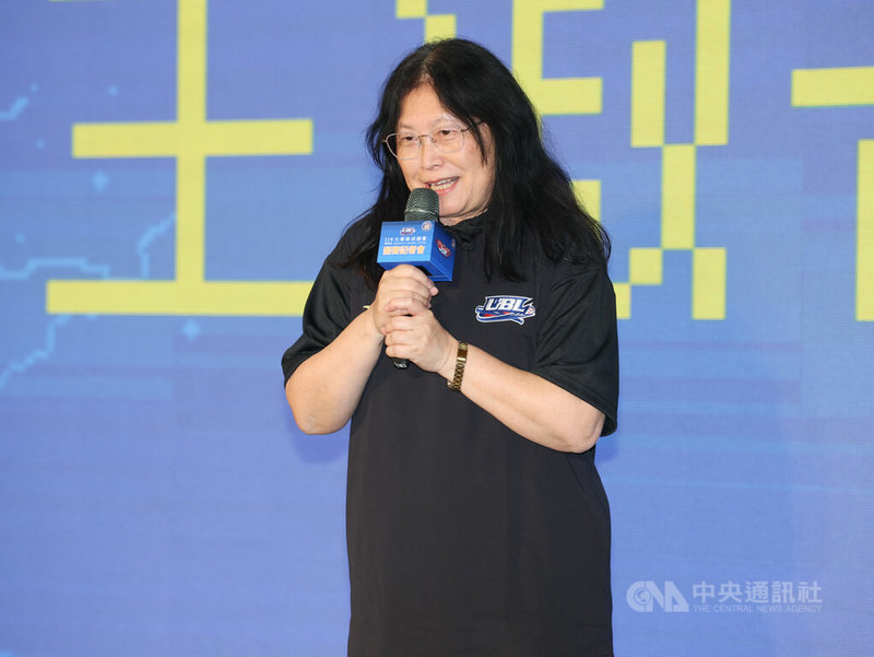 114學年度大專棒球聯賽(UBL)公開一級賽事即將開打,17日舉行開賽記者會,大專院校體育總會會長王淑音(圖)鼓勵所有參賽者,即使遇上挫折,也要勇敢向前。中央社記者謝佳璋攝 114年11月17日