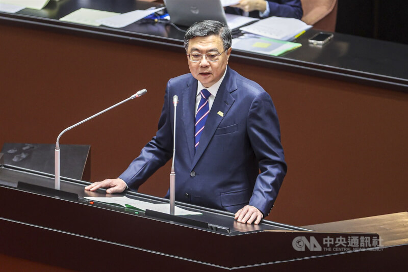 行政院長卓榮泰（圖）18日上午赴立法院報告「中央政府花蓮馬太鞍溪堰塞湖災後重建特別預算案」，並接受備詢。中央社記者鄭清元攝　114年11月18日