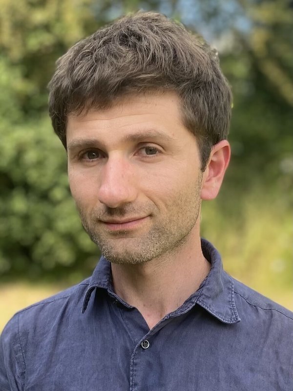 文化部與法國法蘭西學院人文政治科學院共同創設的「台法文化獎」名單揭曉，巴黎索邦大學副教授盧松（Victor LOUZON）（圖）獲獎。（文化部提供）  中央社記者趙靜瑜傳真  114年11月18日