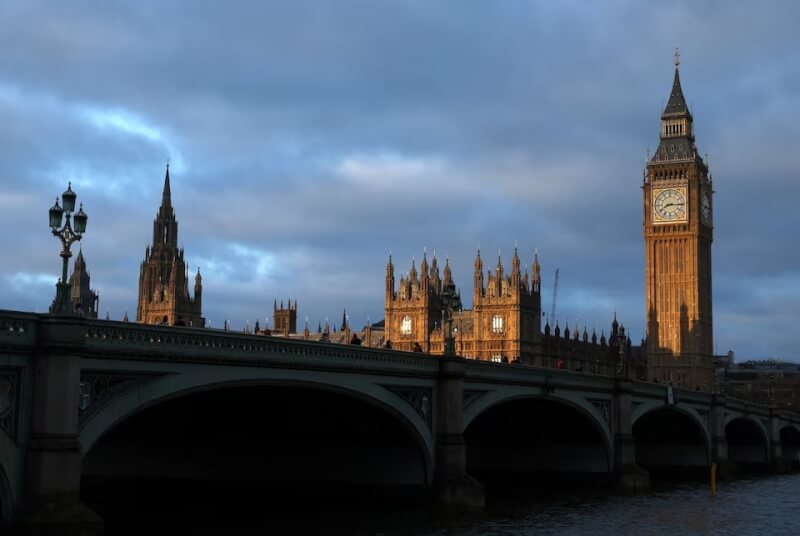路透社報導，英國國內反情報及國家安全部門軍情五處18日就中國特工從事情蒐和影響力活動的企圖對國會議員示警。圖為國會大廈。（路透社）