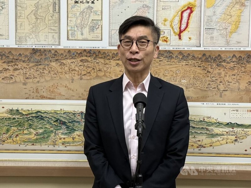 國防部將普發紙本「台灣全民安全指引」，民進黨立法院黨團幹事長鍾佳濱（圖）19日表示，任何強化全民防衛意識的預算支出，都應該支持。中央社記者王揚宇攝　114年11月19日