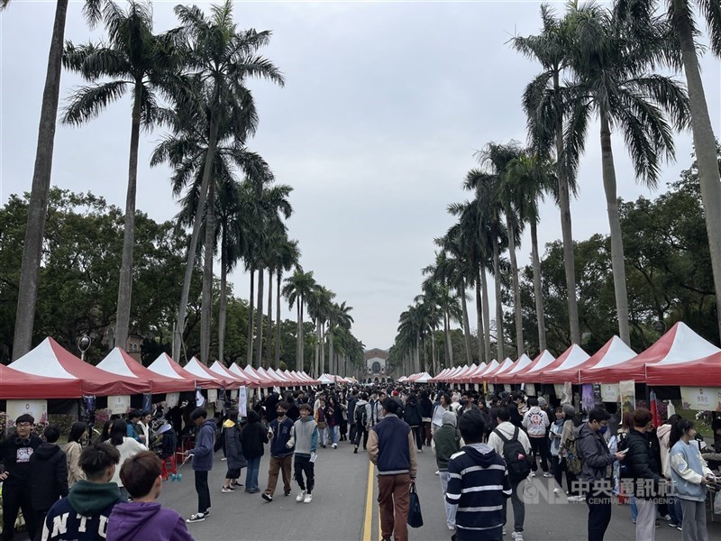 AI浪潮來襲，人才需求大。（中央社檔案照片）