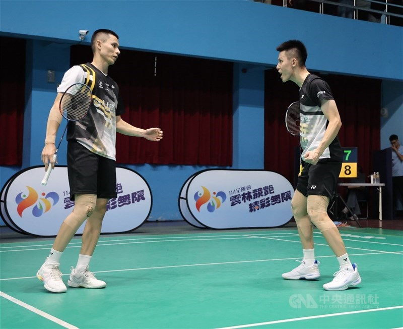 雙胞胎李芳任、李芳至闖進16強。（中央社檔案照片）