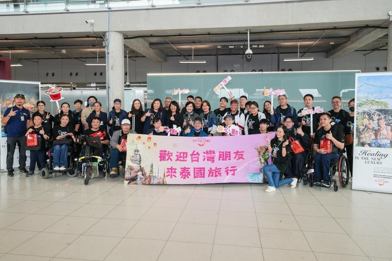 泰國觀光局和泰國旅遊觀光協會高層18日接待來自台灣的29名身障旅客，盼藉此提升泰國的旅遊形象。（泰國觀光局提供）中央社記者李宗憲曼谷傳真　114年11月20日