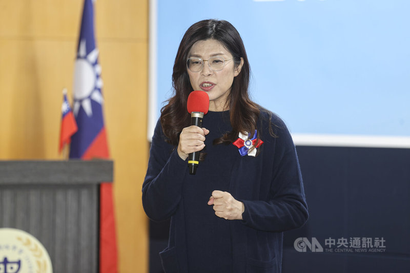 國民黨主席鄭麗文（圖）20日上午出席「中華戰略學會丘念台抗日紀念講座－蔣中正日記讀後心得」活動，並登台致詞。中央社記者鄭清元攝　114年11月20日