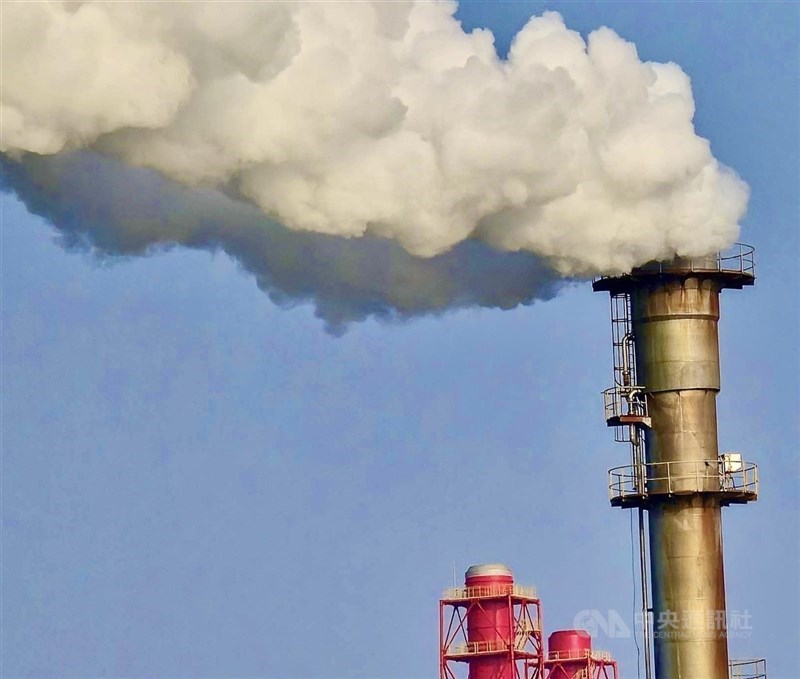 圖為高雄林園工業區一景。 （中央社檔案照片）