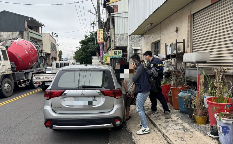 45歲陳姓男子涉嫌毒駕追撞停等紅燈機車後肇逃，釀1死2傷。彰化警方19日循線逮人，檢方20日複訊後認其犯殺人、毒駕、肇事逃逸等罪嫌重大，向法院聲請羈押禁見。（翻攝照片）中央社記者鄭維真傳真 114年11月20日