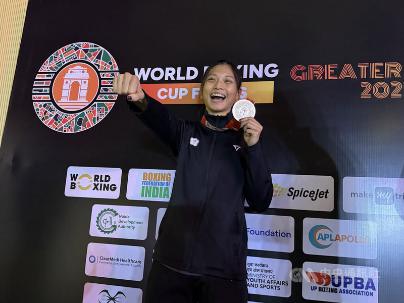 台灣拳擊女將吳詩儀（圖）在WB盃總決賽不敵印度地主選手獲得銀牌，對此她說：「對手當然也不弱，不過下次我不會輸給她了。」中央社記者李晉緯大諾伊達攝　114年11月21日