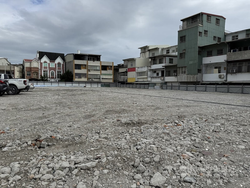 花蓮縣第3處社會住宅「北昌安居」21日正式動土，建築基地位於吉安鄉自立路89巷旁，將興建2棟地上14層建物，預計2029年完工。中央社記者張祈攝　114年11月21日