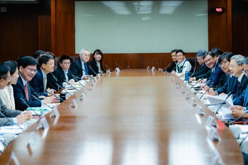 外交部及經濟部21日舉行雙部長會議，會中討論熱烈。（外交部提供）中央社記者吳書緯傳真　114年11月21日