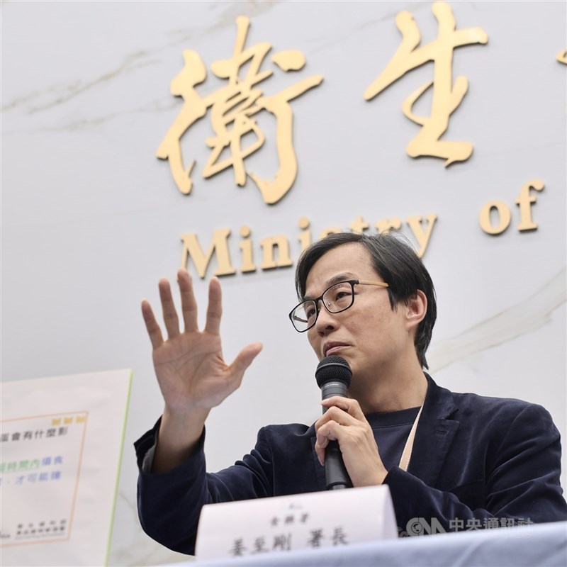 中國與日本近期因「台灣有事論」情勢緊張，衛生福利部食藥署公告全面解禁日本福島5縣食品，引發外界聯想，食藥署長姜至剛否認挺日，強調一切是按照行政程序走。（中央社檔案照片）