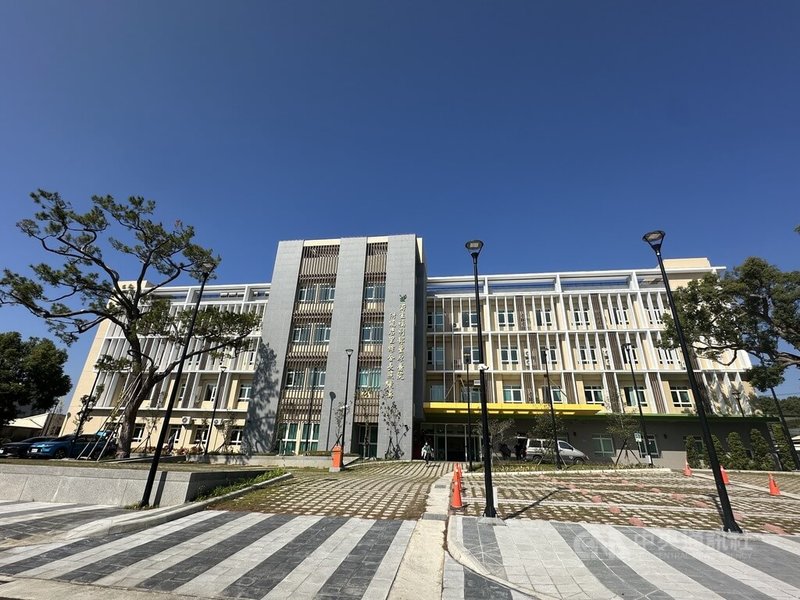 衛生福利部豐原醫院在台中市后里區新建的「綜合式長照機構」，歷時2年興建完成，24日正式啟用。中央社記者趙麗妍攝　114年11月24日