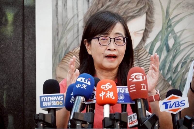 台北市副市長林奕華25日表示，雙城論壇將在12月下旬舉辦。圖為北市府9月22日臨時喊停雙城論壇，林奕華當時接受媒體聯訪說明。（台北市政府提供）