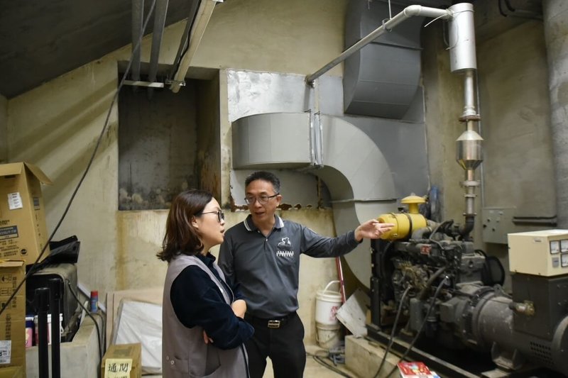 時代力量新竹市議員27日表示,新竹市立動物園遊客中心污水設施處理量能不足。市府表示,已請廠商了解實際發生狀況與問題,刻正規畫將地下室與1、2樓污水管道各自獨立運作。(新竹市政府提供)中央社記者魯鋼駿傳真 114年11月27日