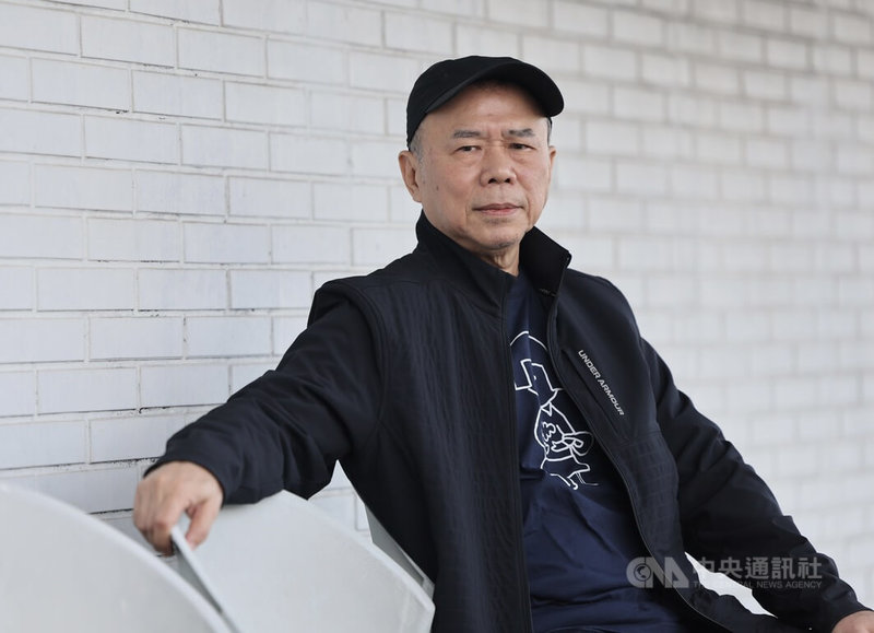 導演陳玉勳（圖）擔任電影「大濛」編劇暨導演，他接受專訪時透露，後製期間壓力很大，光是片中籠罩的淡淡霧氣就後製了2個月。中央社記者王飛華攝　114年11月28日