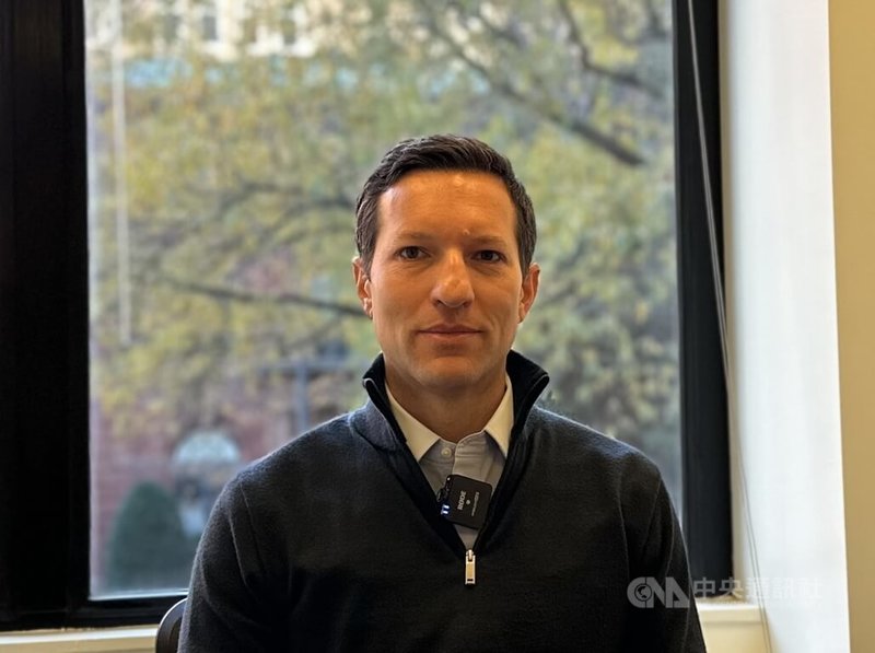 前美國國防官員瑞特納接受中央社專訪表示，台灣國防支出在未來幾年提高到GDP 5%的目標合理，但相關規劃、訓練及軍事採購等，同樣至關重要。圖攝於11月24日。中央社記者侯姿瑩華盛頓攝 114年11月30日