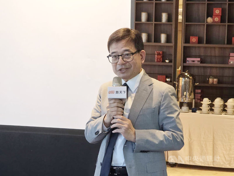 旅天下董事長李嘉寅表示，預計明年首季轉上櫃掛牌，發行價暫定為每股58元。中央社記者江明晏攝 114年12月2日