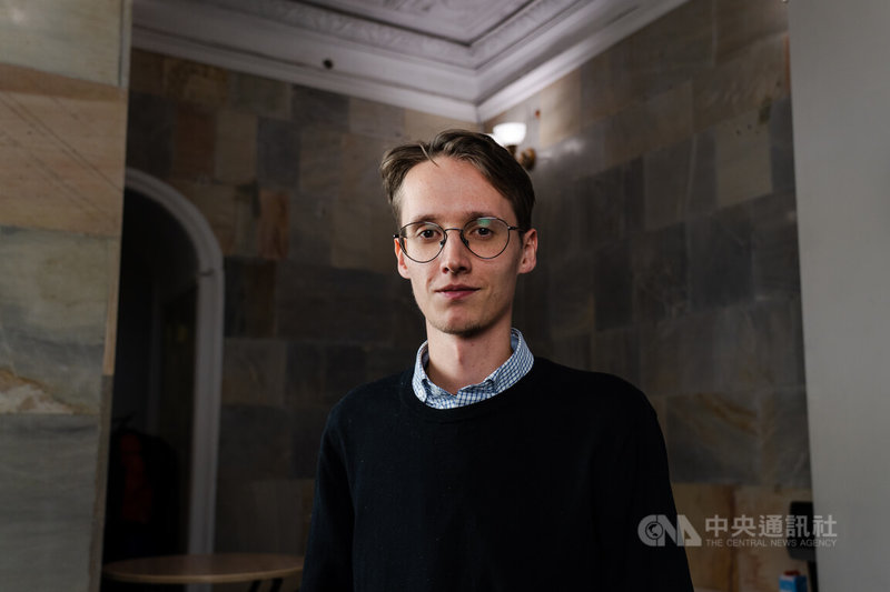 烏克蘭經濟安全協會最新報告指出，俄軍戰機最常汰換的輪胎，多由中國供應。該協會的政策專家斯特布利夫斯基指若沒有中國供應，俄羅斯無法維持足夠的軍工產能來支撐長期戰事。中央社記者陳彥婷基輔攝　114年12月2日