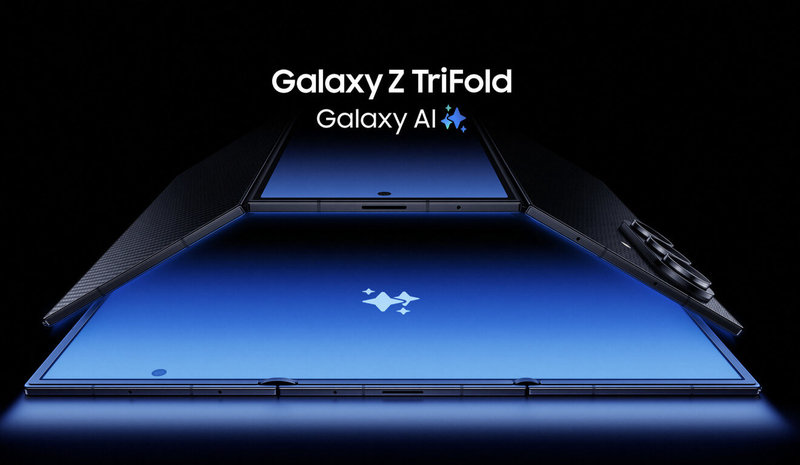 三星2日發表旗艦摺疊新機Galaxy Z TriFold，為旗下首款三摺疊機，展開後10吋大螢幕相當於3個並排的6.5吋智慧型手機。（三星提供）中央社記者江明晏傳真　114年12月2日