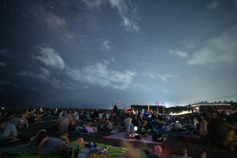 第12屆台灣活動卓越獎揭曉，台東「台灣國際熱氣球嘉年華」與「台東最美星空系列活動」雙雙獲獎。圖為最美星空活動。（台東縣政府提供）中央社記者盧太城台東傳真　114年12月5日