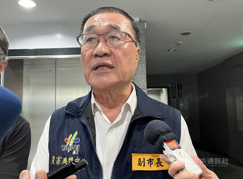 台北市近2年鄰損案頻傳。副市長李四川（圖）7日受訪表示，法有規定施工須有監測值，達警戒不停工應嚴辦；並將修法規仿日科技執法，在工地現場架設儀器公開顯示即時動態的震盪監測值。中央社記者楊淑閔攝  114年12月7日