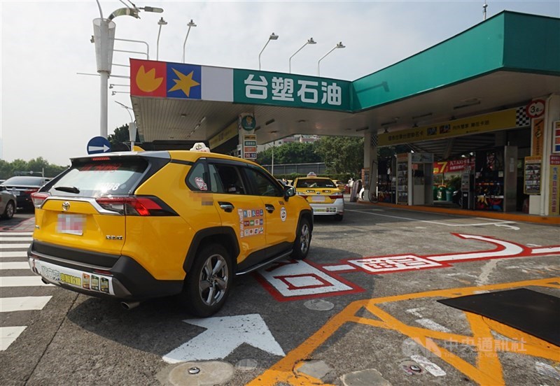 圖為台塑石化加油站 （中央社檔案照片）