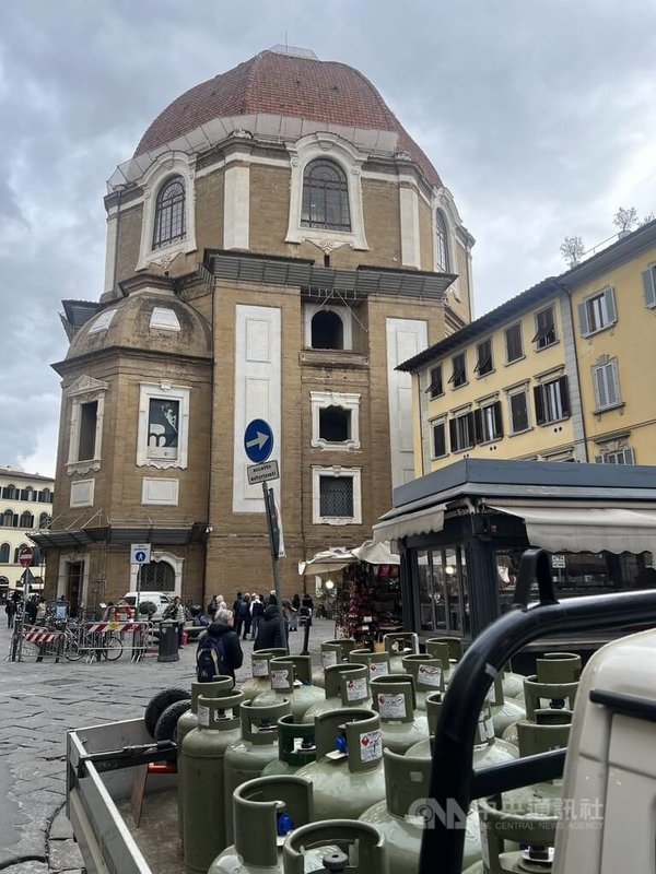 「米開朗基羅秘密房間」位在佛羅倫斯市中心的梅迪奇禮拜堂(Medici Chapels)內。梅迪奇家族是佛羅倫斯中世紀最權勢滔天的貴族。中央社記者黃雅詩佛羅倫斯攝 114年12月7日