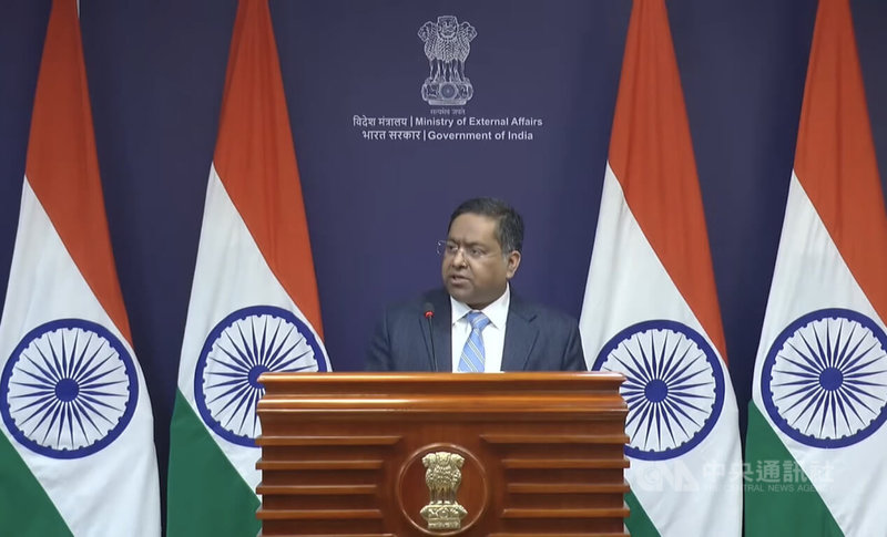 一名出生於印度、中國邊境爭議地阿魯納查邦的女子，11月在中國轉機遭刁難，印度外交部發言人賈斯瓦（Randhir Jaiswal）今天說，當地是印度「不可分割一部分」，要求中方保證不會再發生類似事件。中央社記者李晉緯新德里攝　114年12月8日