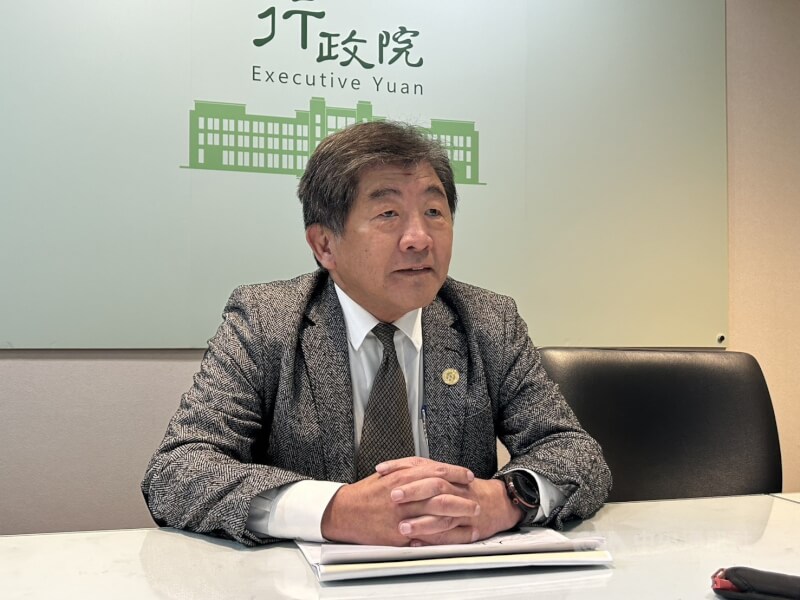 行政院政務委員陳時中10日在行政院記者室向媒體說明，衛福部將啟動組織改造以及提出人工生殖法部分條文修正草案等。中央社記者賴于榛攝 114年12月10日