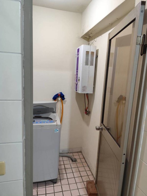 聯合大學5名學生在租屋處集體一氧化碳中毒，所幸及時送醫治療，狀況已穩定。校方派員赴租屋處了解事發原因，並要求房東改善、提升熱水器安全性，也已安排學生轉住校內宿舍。（聯合大學提供）中央社記者管瑞平傳真　114年12月11日