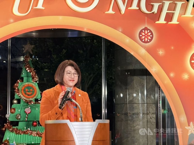 王道銀行董事長駱怡君（圖）12日出席2025 Light Up O Night耶誕點燈祈福與音樂會。中央社記者呂晏慈攝　114年12月12日