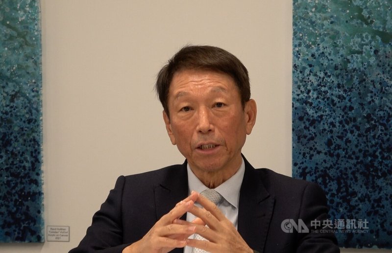 前參謀總長李喜明11日受訪表示，美台在無人系統方面互補，美國強項為設計及科技、裝備，台灣優勢是製造和組合，雙方合作對台灣防衛很有幫助。中央社記者侯姿瑩維吉尼亞州攝　114年12月12日