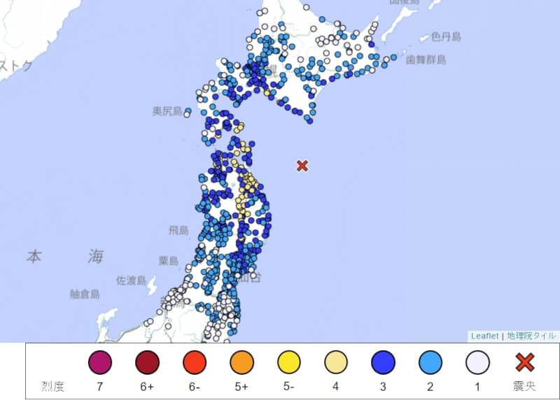 日本青森縣東方外海12日上午11時44分發生規模6.5地震。（圖取自日本氣象廳網頁jma.go.jp）