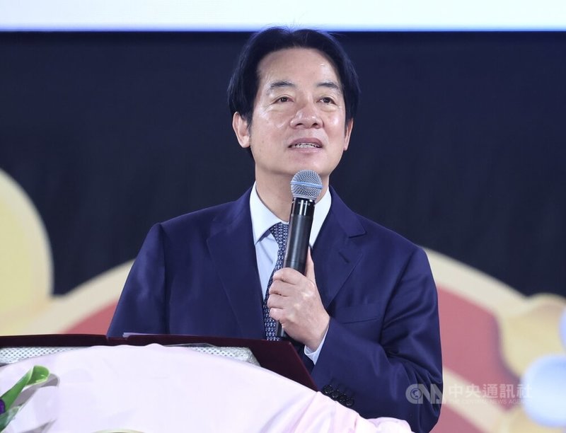 「一貫道白陽祖師傳道120週年紀念感恩大會」14日在國立體育大學綜合體育館舉行，總統賴清德（圖）出席致詞，強調宗教信仰是台灣社會安定的力量。中央社記者趙世勳攝　114年12月14日