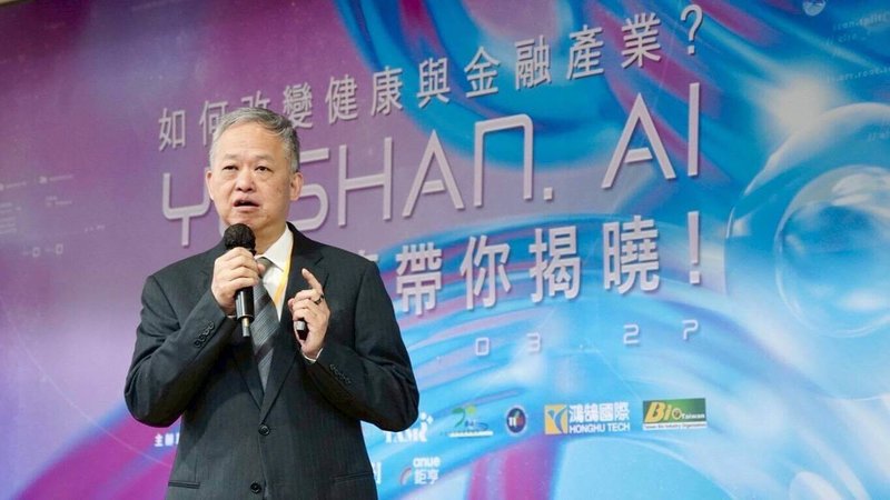 勁球網創辦人張璨（見圖），16日表示將參加中華民國足球協會理事長補選，並喊出當選後加強協會透明化。（張璨提供）中央社記者黎建忠傳真　114年12月16日