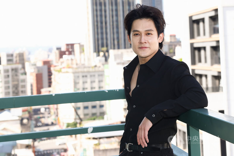 新加坡男星許瑞奇在電影「好孩子」飾演變裝皇后,他表示,電影雖已殺青,但希望將角色的脆弱跟熱愛生活的精神永遠放在心底。中央社記者王騰毅攝 114年12月17日