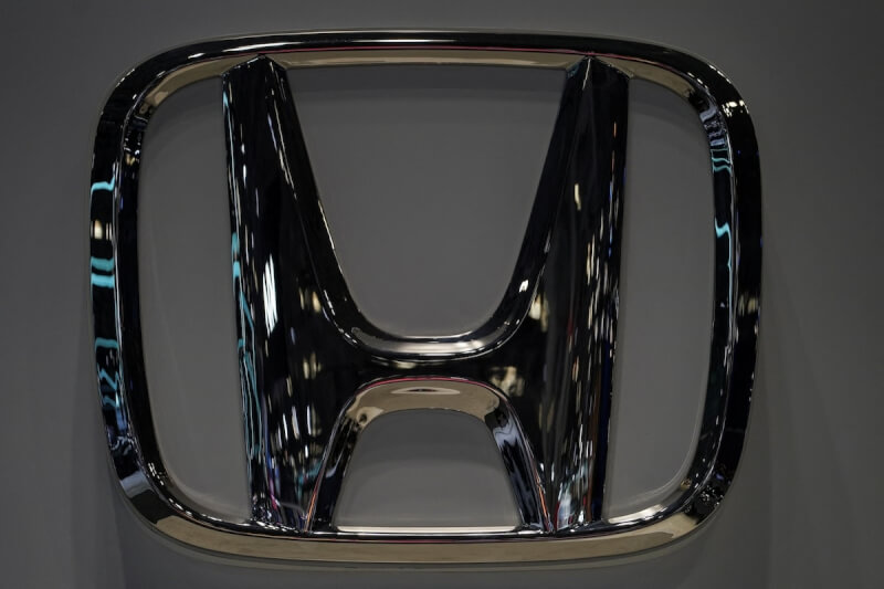 日本汽車製造商本田（Honda）18日宣布，暫停部分日本廠與中國廠的生產。（路透社）