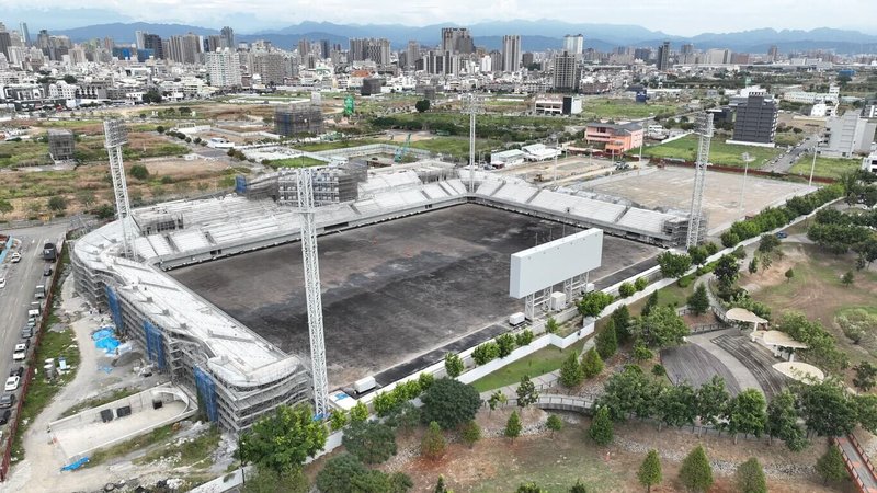 台中國際足球運動休閒園區工程穩健推進，市府預計115年完工、116年上半年啟用。（民眾提供）中央社記者趙麗妍傳真 114年12月18日