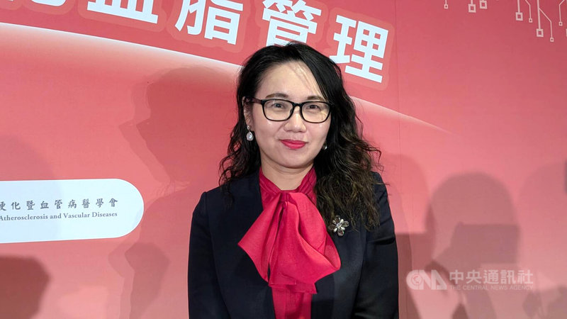 健保署長陳亮妤（圖）19日出席記者會表示，健保署將委託地區醫院、區域醫院，針對還有復健潛能、中風、周邊神經損傷者，提供「急性後期整合照護計畫（PAC）」後的復健病房。中央社記者曾以寧攝　114年12月19日