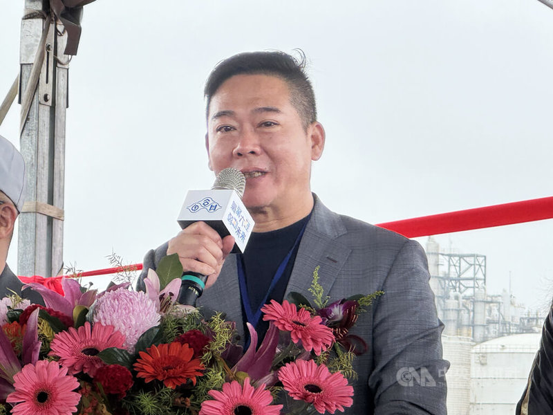 無黨籍雲林議長黃凱（圖）擔任議員期間，涉收受綠能業者賄款，護航業者優先取得縣府同意函。新北地方法院22日宣判，依貪污治罪條例等罪，判處4年10月、褫奪公權3年；黃凱對此回應，已與律師團隊充分討論，將依法提起上訴，捍衛清白。圖為黃凱19日出席活動照。中央社記者姜宜菁攝　114年12月22日