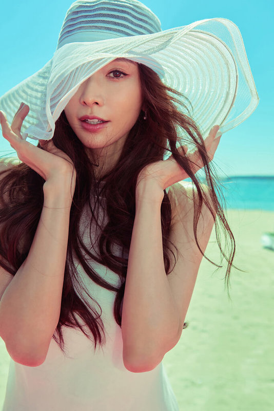 藝人林志玲（圖）27日將降臨「洋基工程籃球隊」主場首戰，進場憑票根即可抽限量共10本親筆簽名「2026志玲姊姊慈善年曆」。（志玲姊姊慈善基金會提供）中央社記者洪素津傳真　114年12月22日