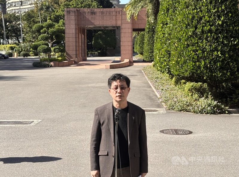 行政院經濟發展委員會第2次顧問會議23日登場，顧問連賢明（圖）說，會議特別針對青年、少子化、老年化、以及如何擴大內需等有較多討論。中央社記者高華謙攝　114年12月23日