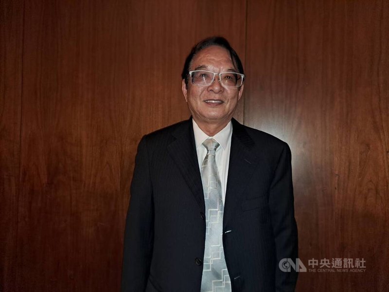 榮昌董事長陳家榮24日表示，天線系統約占營收34%，看好Wi-Fi 7天線系統明年第1季出貨成長，可望占天線系統營收的7成。中央社記者潘智義攝　114年12月24日