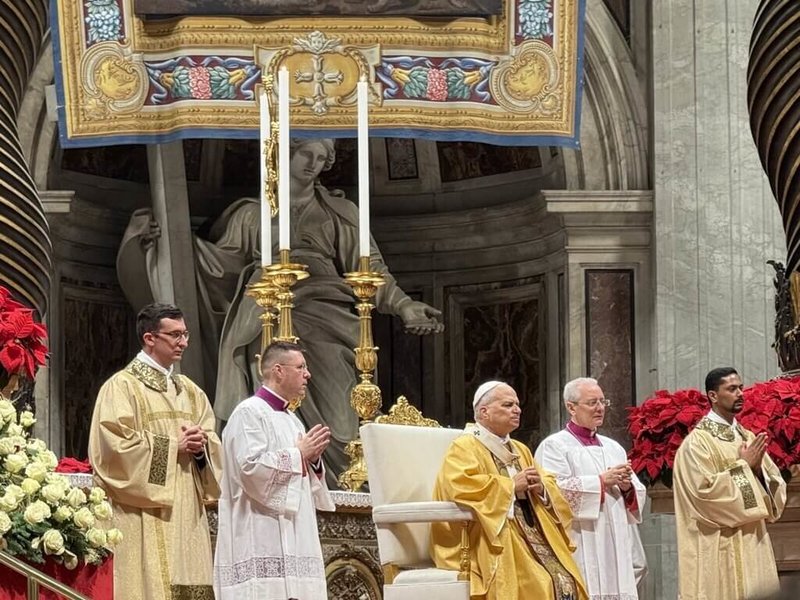 教宗良十四世上任後主持首次耶誕子夜彌撒，講道主軸強調「希望與和平」。（駐教廷大使館提供）中央社記者黃雅詩羅馬傳真　114年12月26日