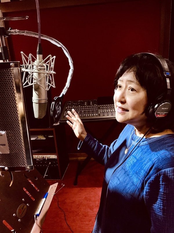 諮商心理師陳文杏（圖）在台北隨機攻擊事件後創作歌曲「成為光的那一刻」，希望在近期社會頻傳不安事件的氛圍下，能帶給大家一點安定的力量。（陳文杏提供）中央社記者沈佩瑤傳真　114年12月26日