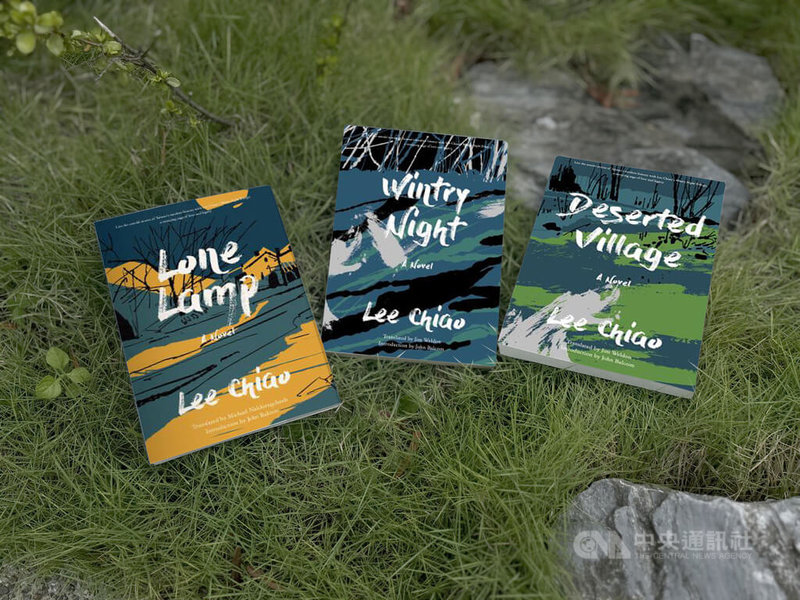 國家文藝獎得主、作家李喬代表作「寒夜三部曲」在客家委員會籌劃下，經3年努力，近期推出英文全譯本。中央社記者邱祖胤攝　114年12月27日
