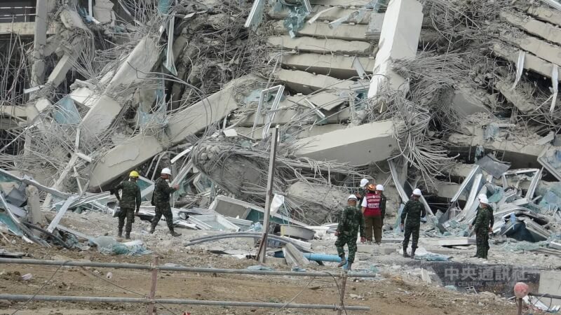 中國中鐵十局承建的泰國國家審計署新建大樓3月28日因緬甸規模7.7強震倒塌，造成95人喪命。國家審計署26日確認大樓之所以遭到震垮，與施工和設計缺陷有關。（中央社檔案照片）