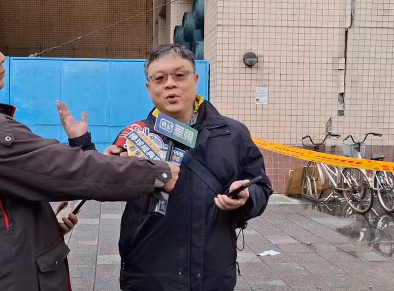 北捷忠孝復興站旁變電站28日上午傳出爆炸聲響，外牆裂痕受關注。北捷說，經查是變壓器異常、短路產生震波所致，主結構沒有受影響。（台北捷運提供）中央社記者楊淑閔傳真 114年12月28日